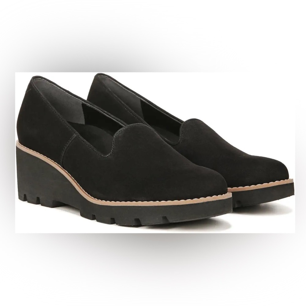 VIONIC Willa Water repellant black wedges- Size 9.5